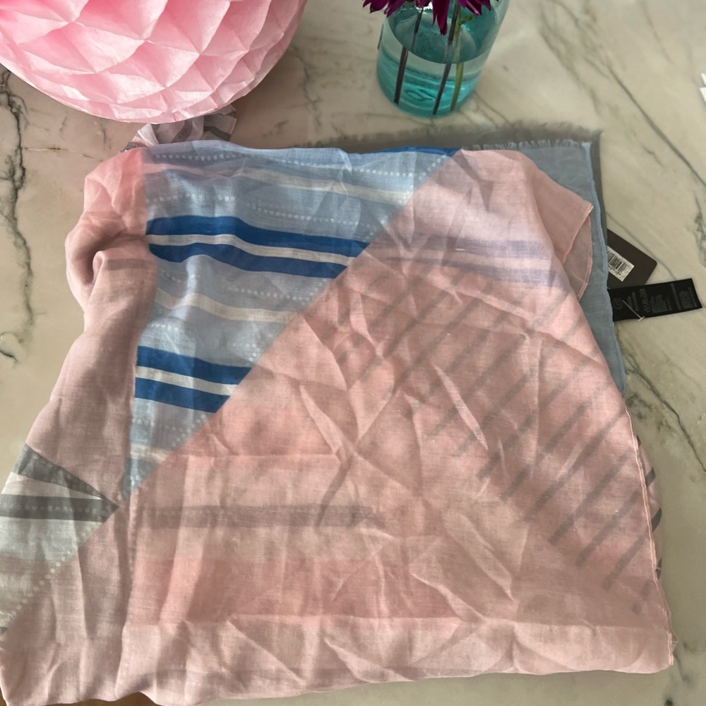 Amelie accessories scarf NWT colors gray white stripes blue pink
